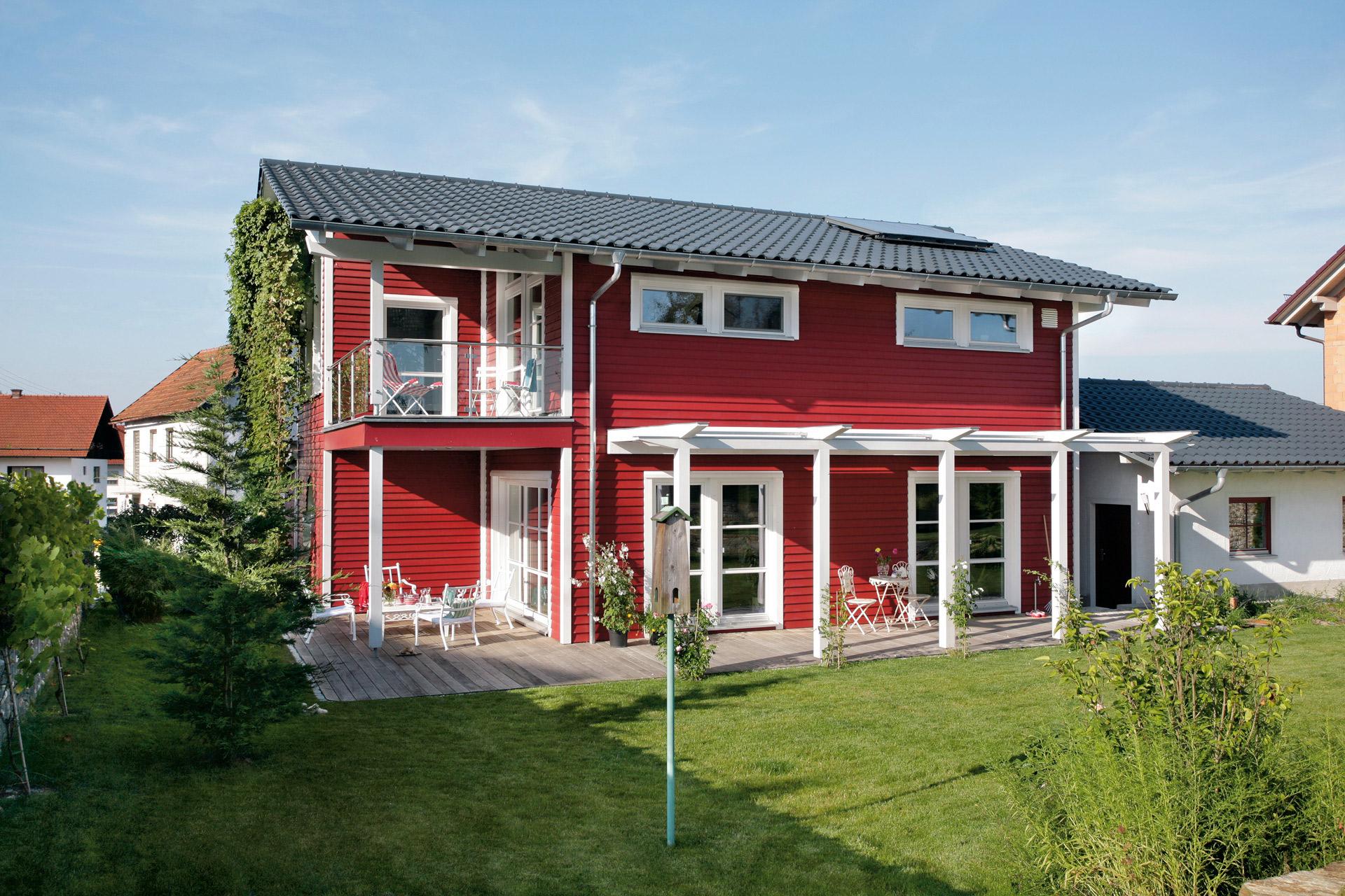 Prefabricated house with double garage | SchwörerHaus